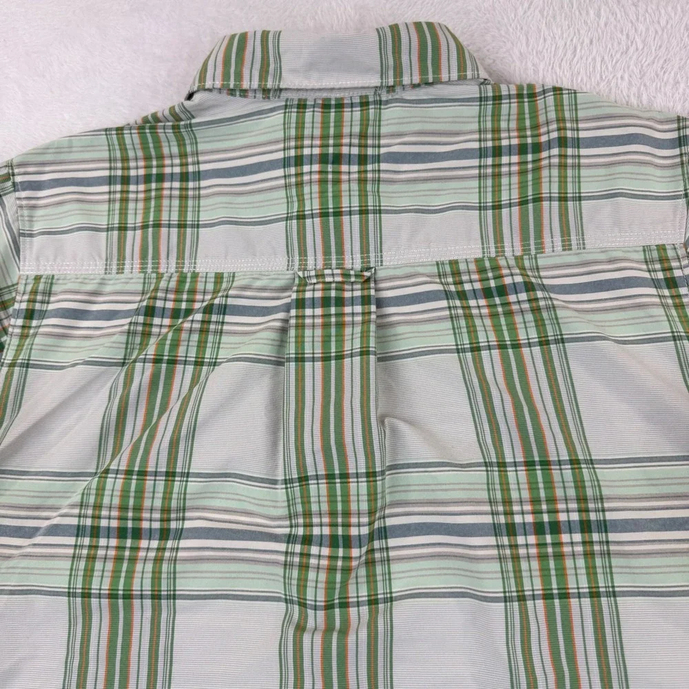 The North Face Plaid Button Up Shirt Mens Small Green Short Sleeve Hiking